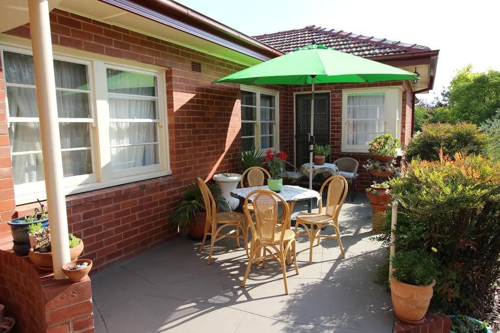 Bed & Breakfast The Evergreen Canberra